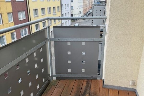 Felsecker_3. OG links Balkon